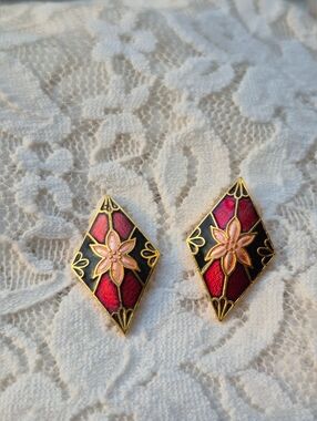 Vintage Cloisonne Gold-Tone Floral Red Enamel Stud Earrings